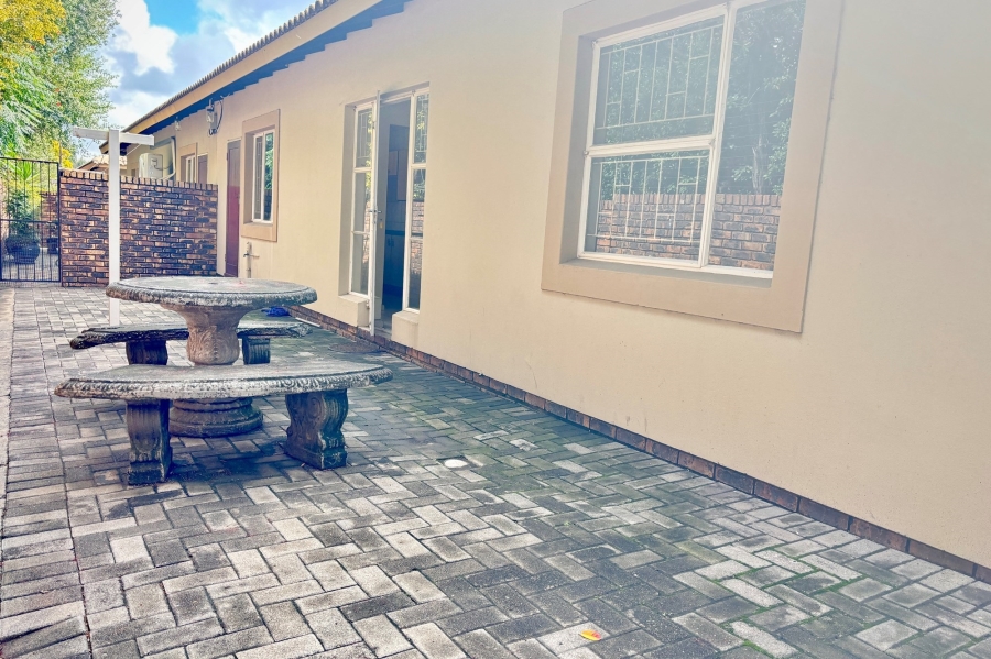 To Let 2 Bedroom Property for Rent in Vaalpark Free State
